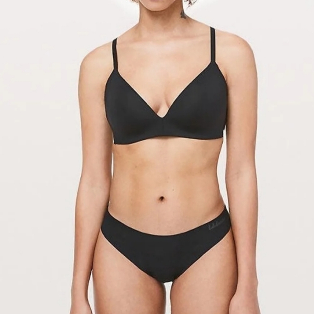 Lululemon Take Shape Bra 32B